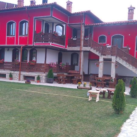 Guest House H Dzhogolanov Koprivshtitsa Bagian luar foto