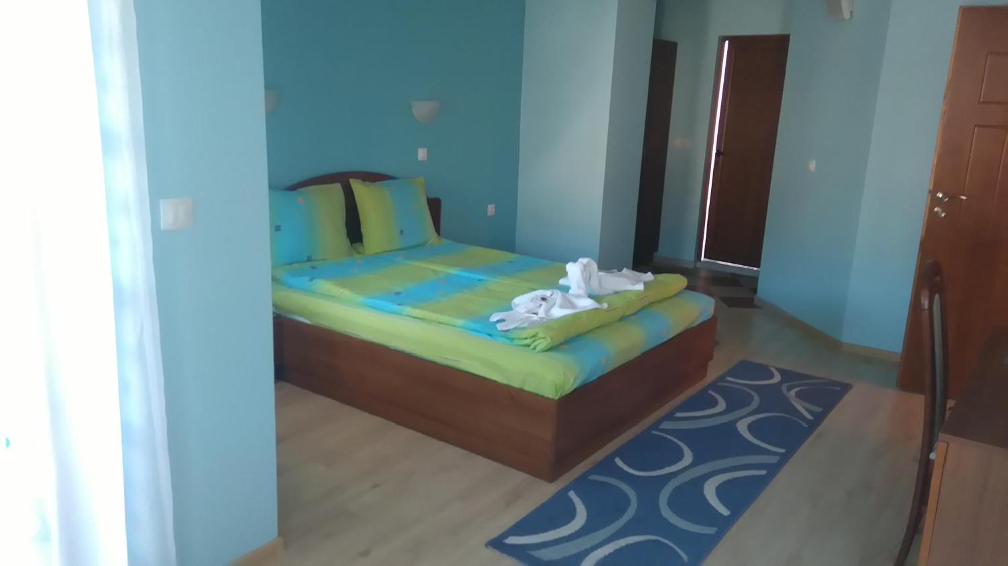 Guest House H Dzhogolanov Koprivshtitsa Bagian luar foto