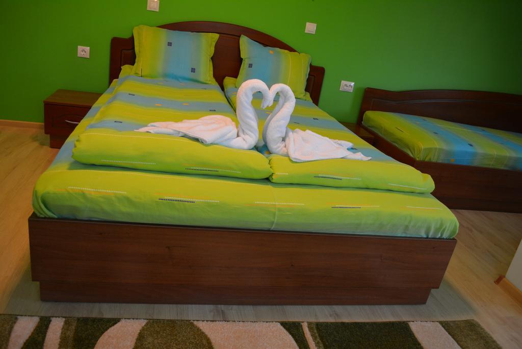 Guest House H Dzhogolanov Koprivshtitsa Bagian luar foto