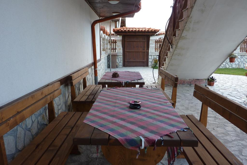 Guest House H Dzhogolanov Koprivshtitsa Bagian luar foto