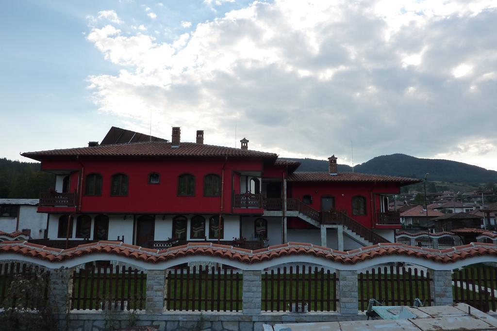 Guest House H Dzhogolanov Koprivshtitsa Bagian luar foto