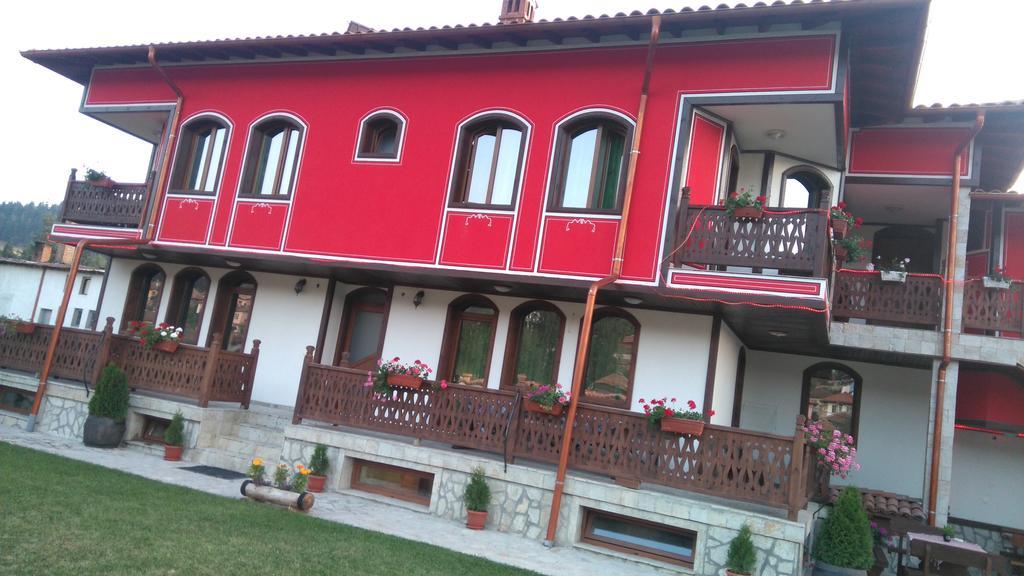 Guest House H Dzhogolanov Koprivshtitsa Bagian luar foto