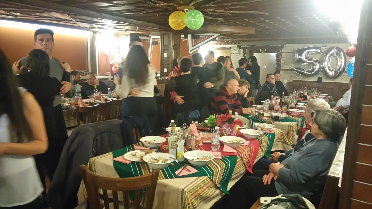 Guest House H Dzhogolanov Koprivshtitsa Bagian luar foto