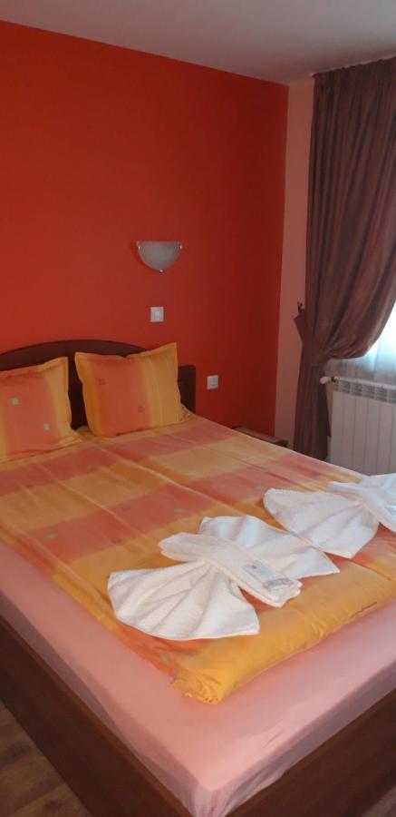 Guest House H Dzhogolanov Koprivshtitsa Bagian luar foto